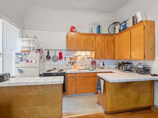 348352 Jayne, Oakland, CA 94610