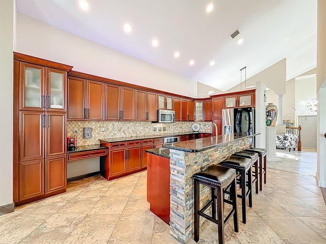 11162 SW Wyndham Way, Port St. Lucie, FL 34987