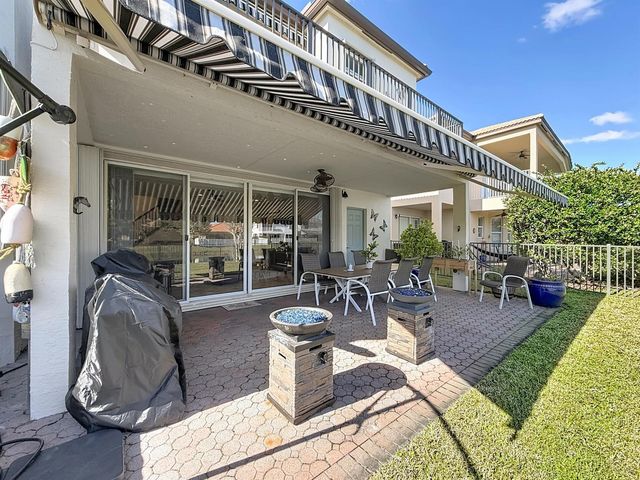 11162 SW Wyndham Way, Port St. Lucie, FL 34987