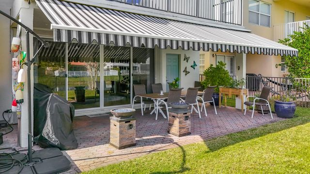 11162 SW Wyndham Way, Port St. Lucie, FL 34987