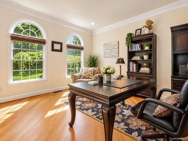 20 Parkview Circle, Carmel, NY 10512