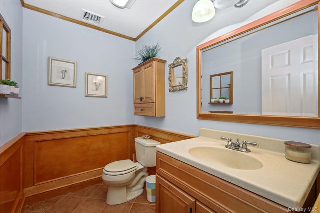 20 Parkview Circle, Carmel, NY 10512