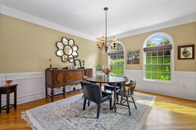 20 Parkview Circle, Carmel, NY 10512