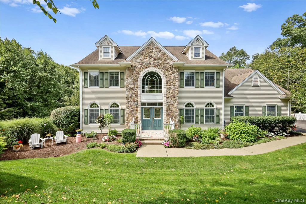 20 Parkview Circle, Carmel, NY 10512 — exterior