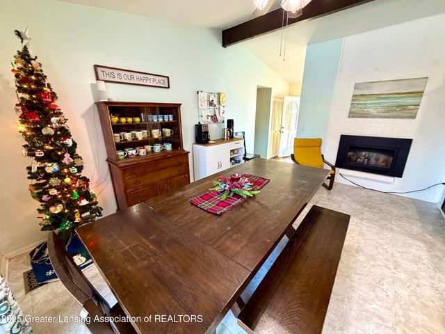 1923 Gay Lane, Lansing, MI 48912