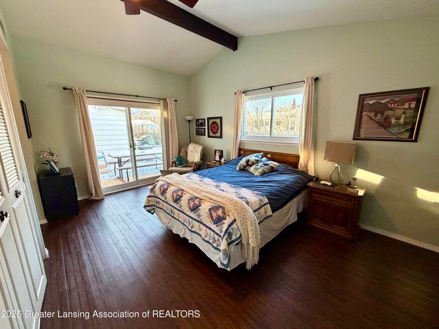 1923 Gay Lane, Lansing, MI 48912