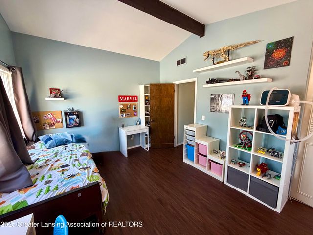 1923 Gay Lane, Lansing, MI 48912