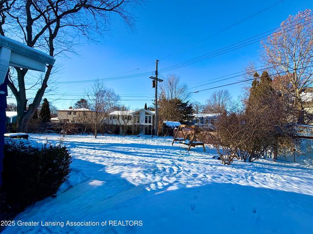 1923 Gay Lane, Lansing, MI 48912
