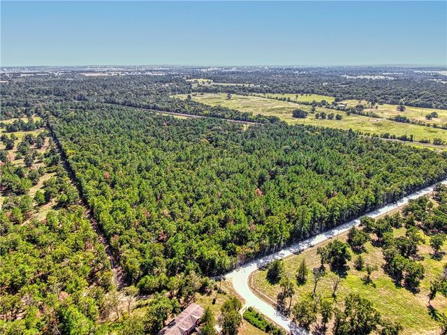 000 County Rd 151, Bedias, TX 77831