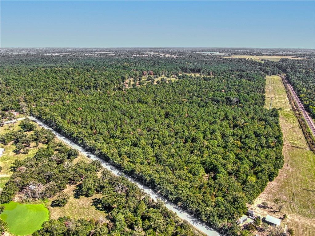 000 County Rd 151, Bedias, TX 77831