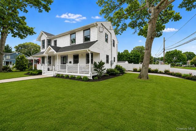 55 Yuma Lane, East Islip, NY 11730