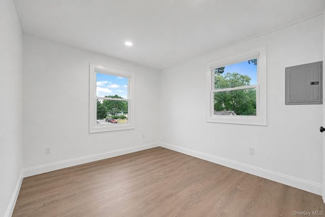 55 Yuma Lane, East Islip, NY 11730