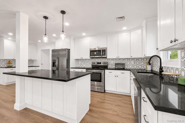 55 Yuma Lane, East Islip, NY 11730