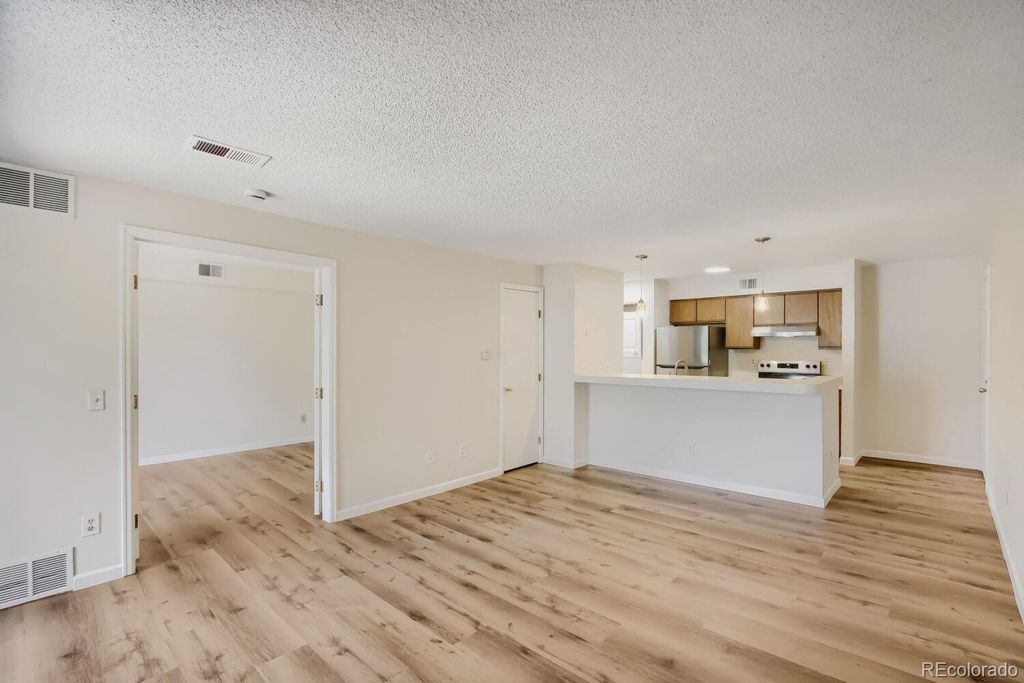 8813 Colorado Boulevard 206, Thornton, CO 80229