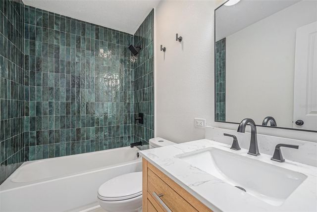 11707 CYPRESS PARK STREET, Tampa, FL 33624