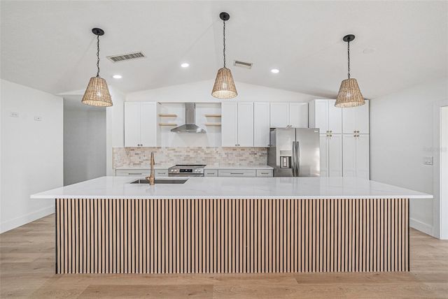 11707 CYPRESS PARK STREET, Tampa, FL 33624