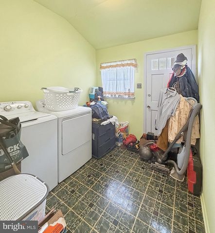 36 REGENT RD, Cherry Hill, NJ 08003