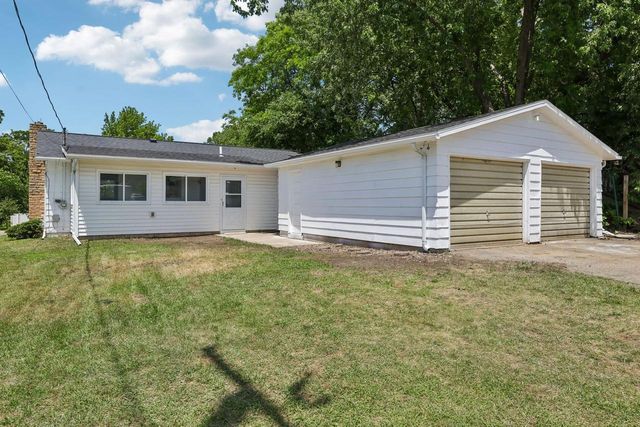 618 E Conant Street, Portage, WI 53901