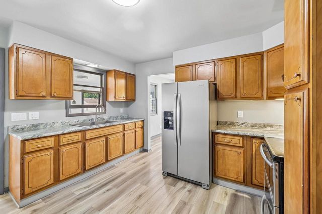 618 E Conant Street, Portage, WI 53901