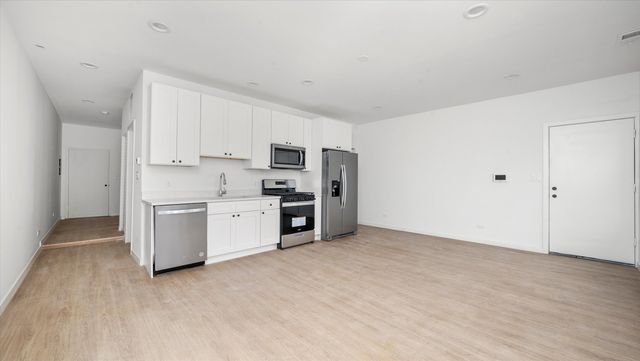 2353 N Springfield Avenue 2, Chicago, IL 60647