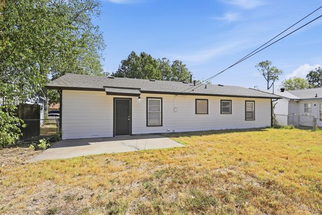 549 Lorna Street, Burleson, TX 76028