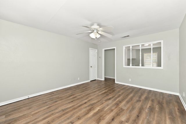 549 Lorna Street, Burleson, TX 76028