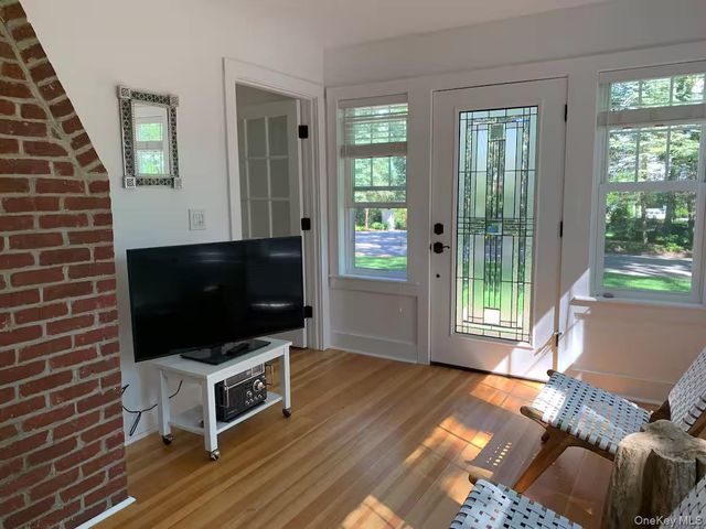 1240 West Road, Cutchogue, NY 11935