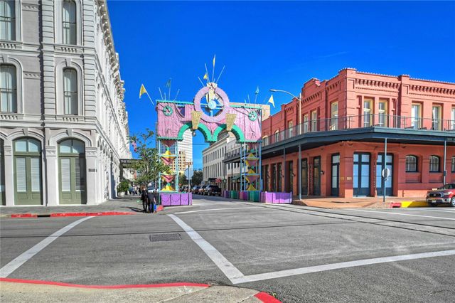 2028 Mechanic Street, Galveston, TX 77550