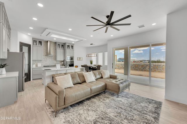 3920 Surmise Street, El Paso, TX 79938