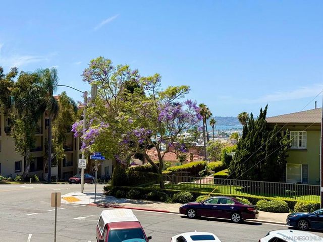 230 W Laurel St 204, San Diego, CA 92101
