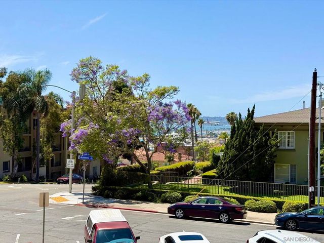 230 W Laurel St 204, San Diego, CA 92101