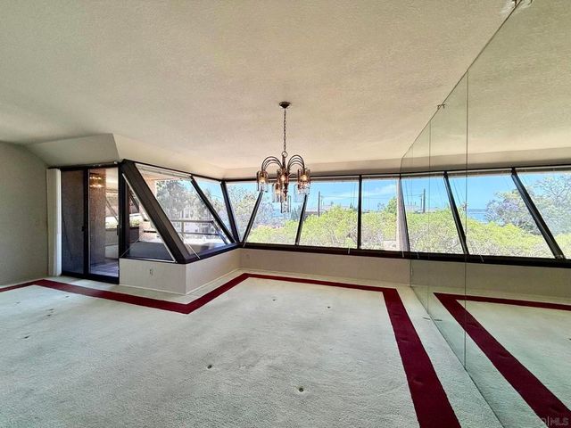 230 W Laurel St 204, San Diego, CA 92101