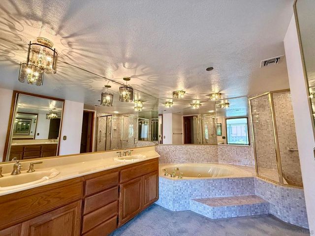 230 W Laurel St 204, San Diego, CA 92101