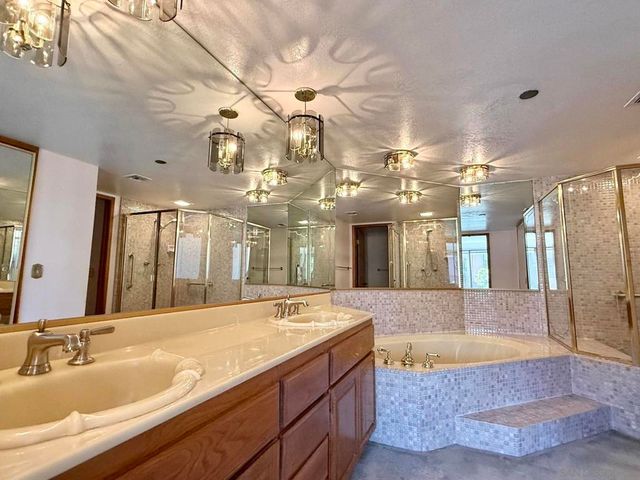 230 W Laurel St 204, San Diego, CA 92101