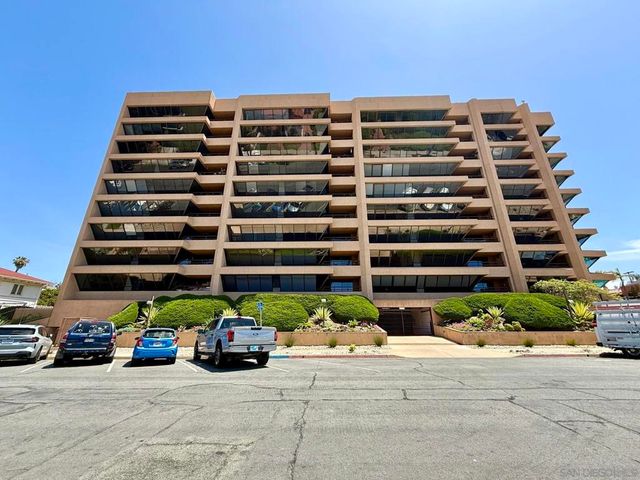 230 W Laurel St 204, San Diego, CA 92101