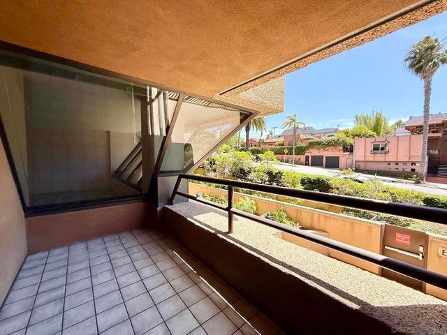 230 W Laurel St 204, San Diego, CA 92101