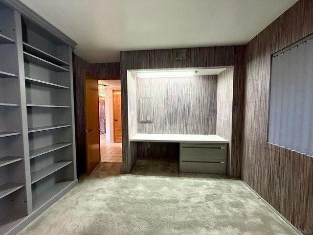 230 W Laurel St 204, San Diego, CA 92101