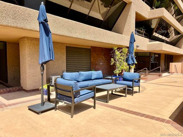 230 W Laurel St 204, San Diego, CA 92101