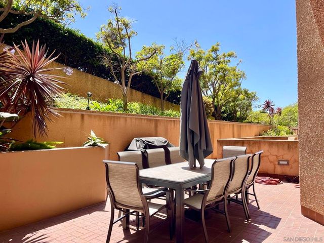 230 W Laurel St 204, San Diego, CA 92101
