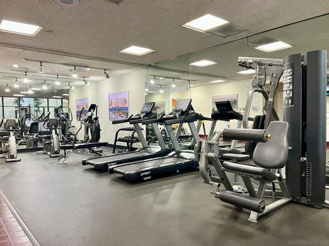 230 W Laurel St 204, San Diego, CA 92101
