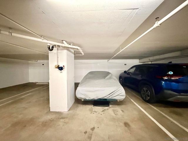 230 W Laurel St 204, San Diego, CA 92101