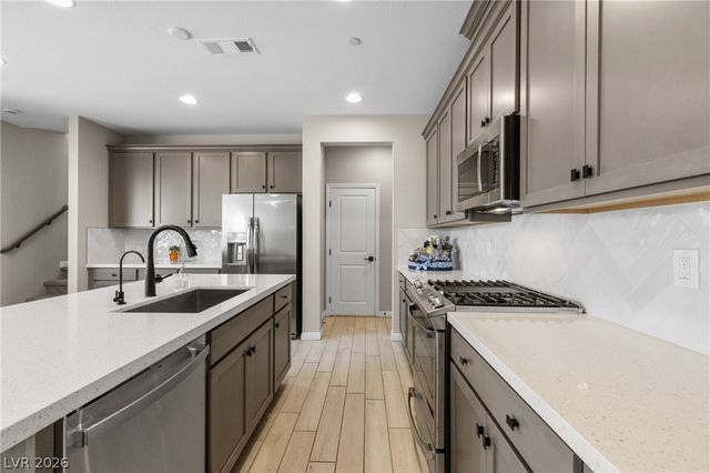 9452 Lunar Ray Street, Las Vegas, NV 89143