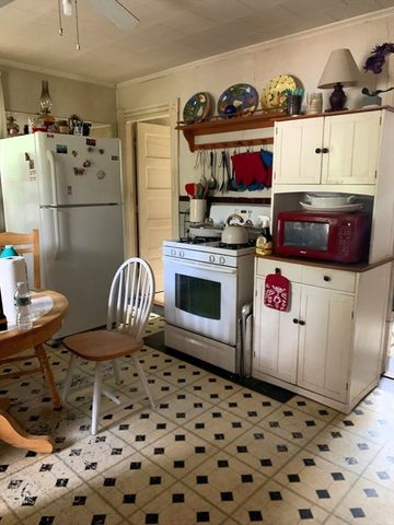 97 Hoyt Avenue, Lowell, MA 01852