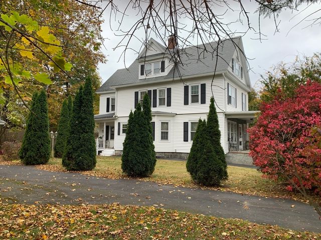 97 Hoyt Avenue, Lowell, MA 01852