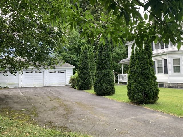 97 Hoyt Avenue, Lowell, MA 01852