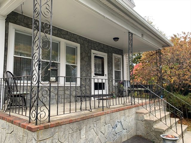 97 Hoyt Avenue, Lowell, MA 01852