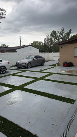 2106 W CLUSTER AVENUE, Tampa, FL 33604