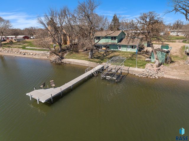 6111 Dakota Ave Avenue, Madison, SD 57042