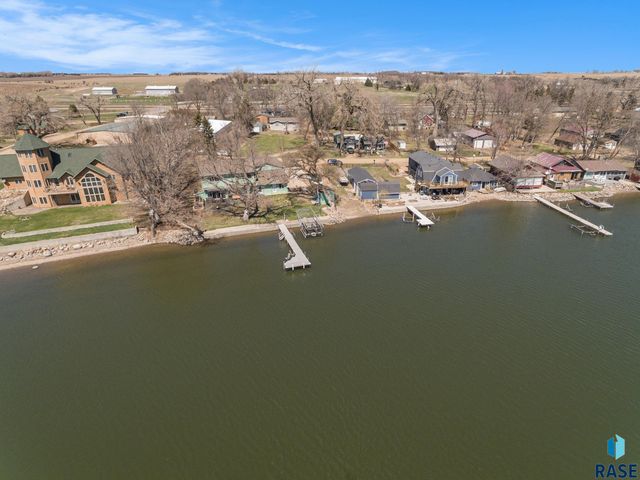 6111 Dakota Ave Avenue, Madison, SD 57042