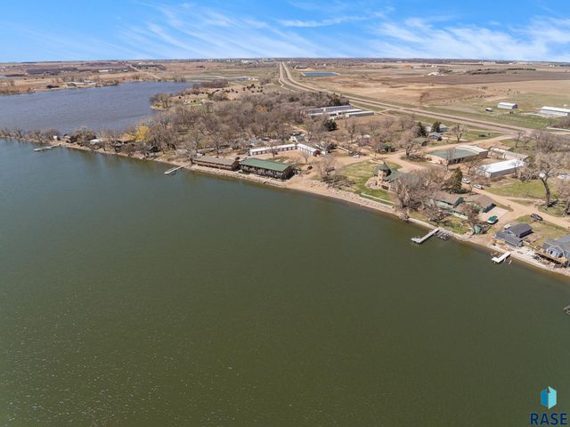 6111 Dakota Ave Avenue, Madison, SD 57042